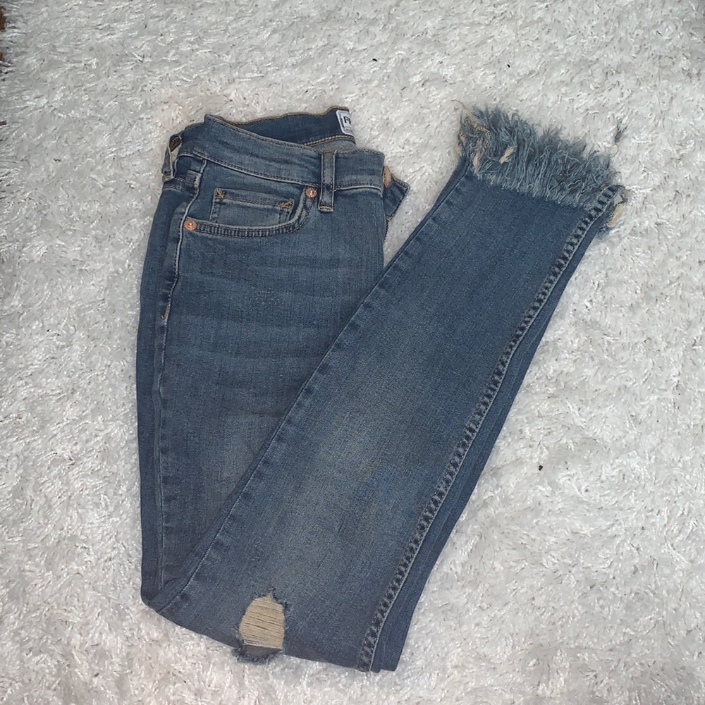 Free People Fringe Skinny Jeans. W25